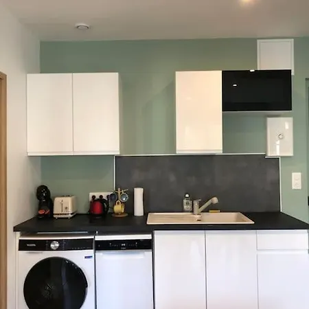 34m2 Renove , Lumineux Lägenhet