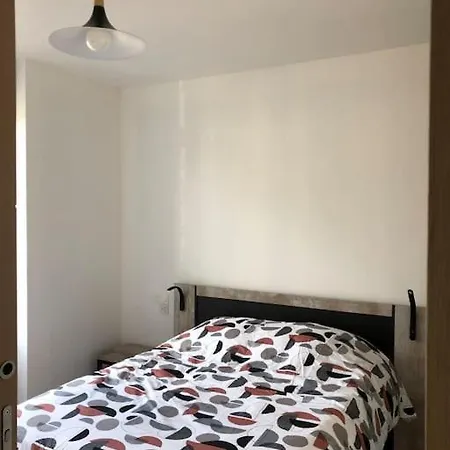 34m2 Renove , Lumineux Apartment