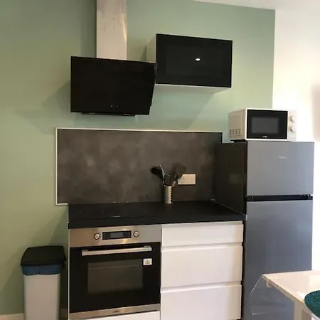 34m2 Renove , Lumineux Apartment